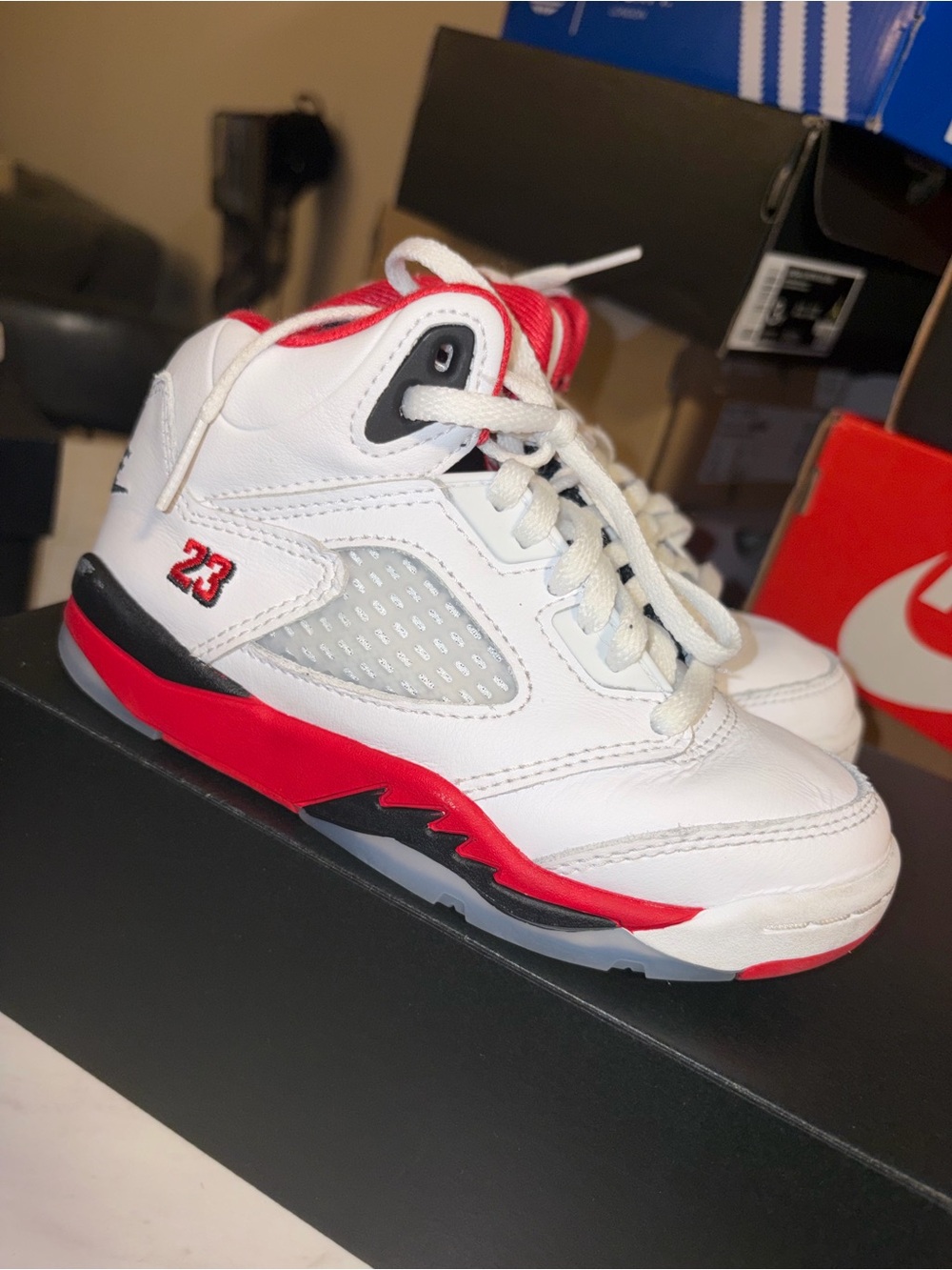 Unisex kids Jordan 5s